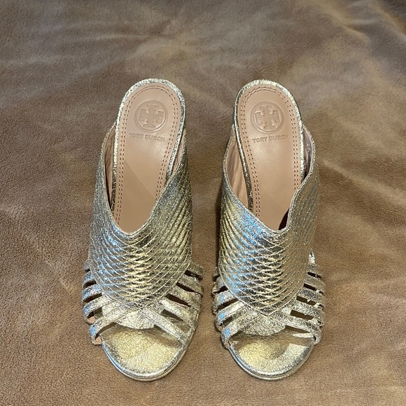 Tory Burch brand new shoes - Picture 1 of 7